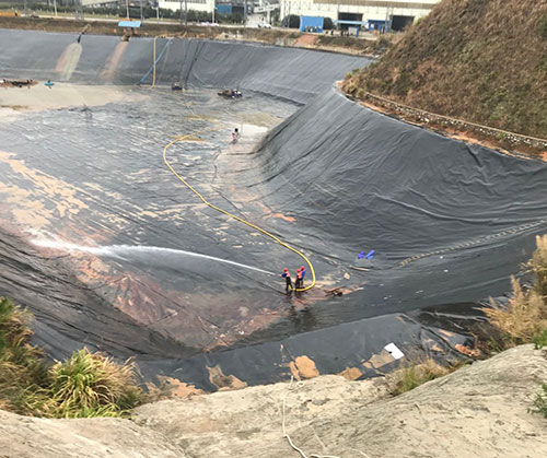 余庆废水池清理