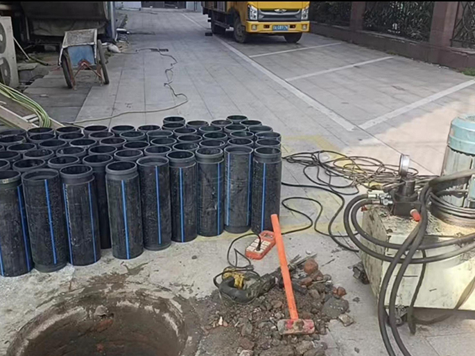 余庆PE置换管厂家 DN315置换管 非开挖管短管置换